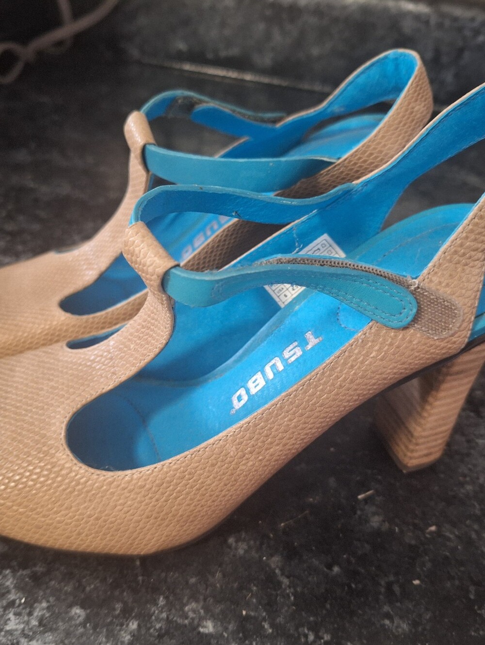 Tsubo Tan Pumps with Bright Teal Lining and Straps